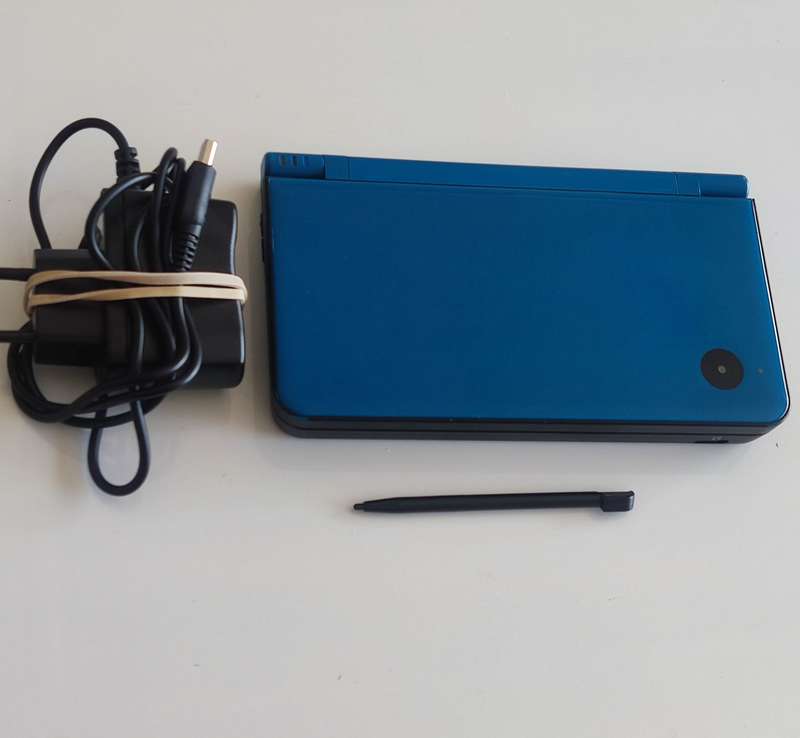 Nintendo Dsi Xl console
