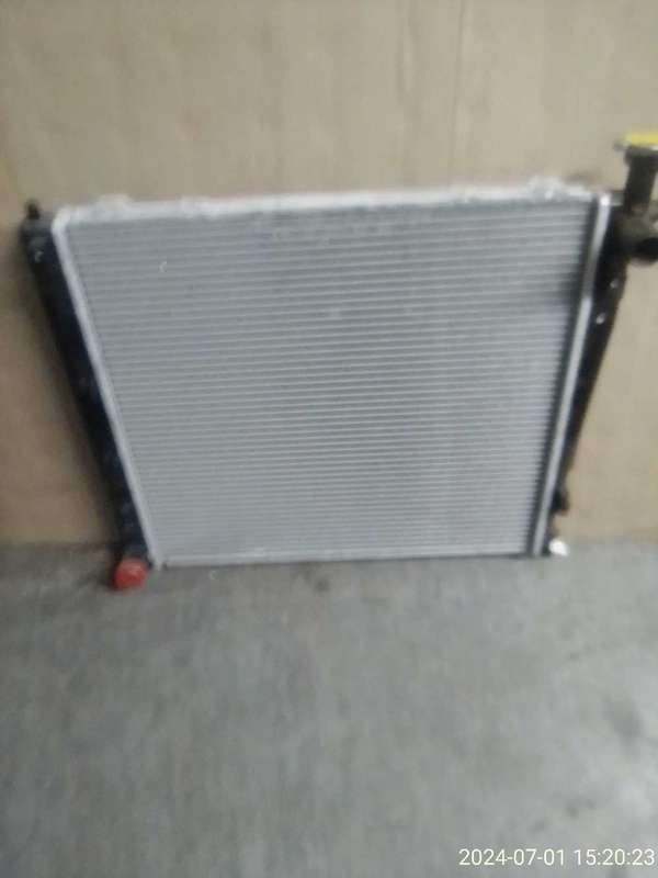 Kia Sorento Radiator.  66782