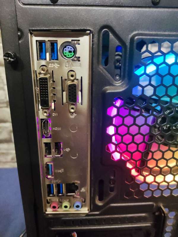 Ryzen 5 Pro Custom PC**16GB 3200MHz Ballistix Ram**Asus Tuf Motherboard