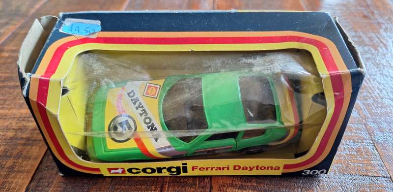 Corgi Ferrari Daytona 300