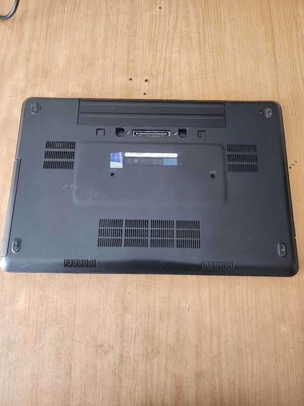 DELL LATITUDE E5540 i5 LAPTOP FOR SALE PLEASE READ AD !!!!