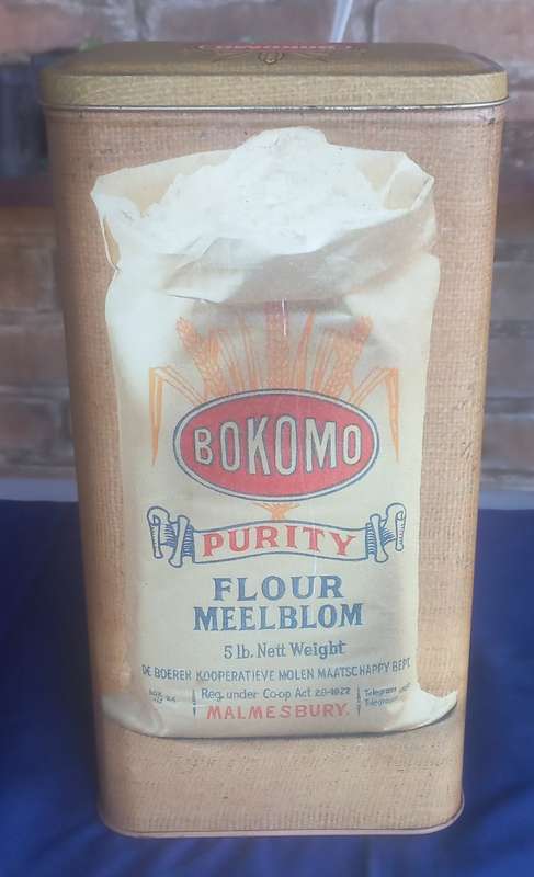 Bokomo flour tin