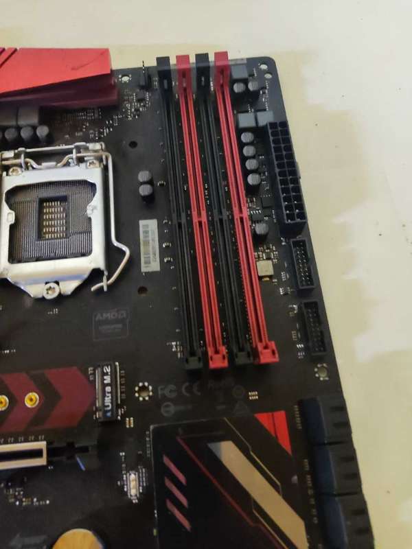 Asrock Fatality H270 Performance**For Parts Or Repair**USB Ports not working**
