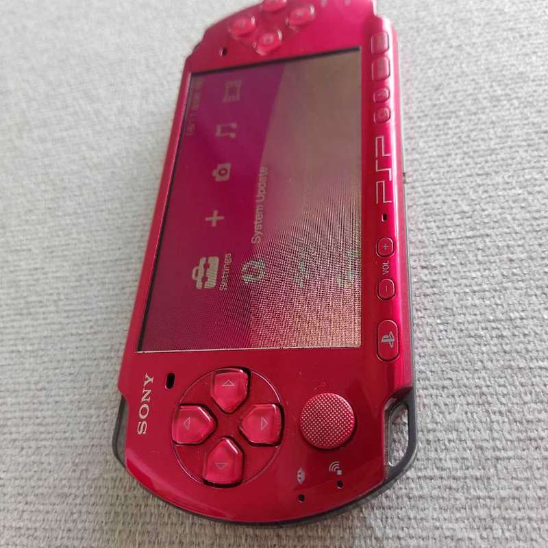 Psp Radiant Red PSP-3004 +Box