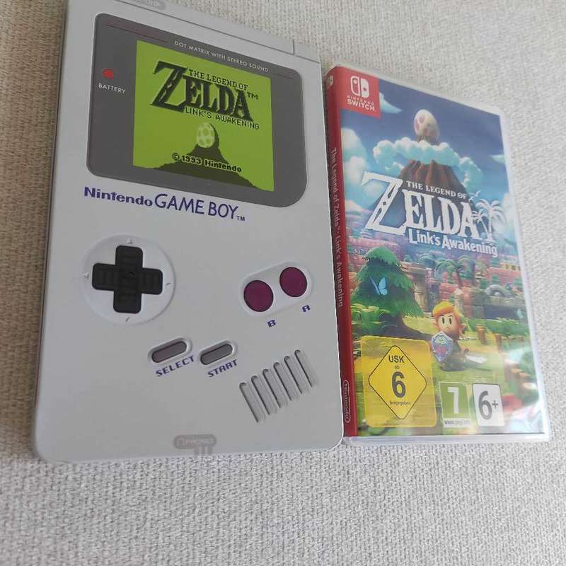 The Legend of Zelda Link`s Awakening Nintendo Switch Limited Edition
