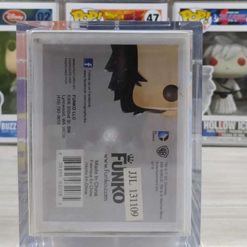 DC UNIVERSE Superboy #31 Funko Pop