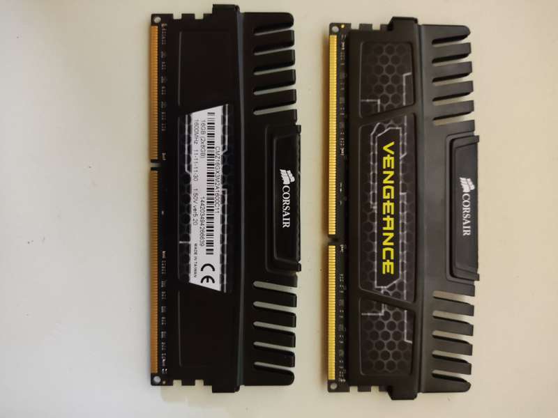 Corsair Vengeance 2 x 8GB DDR3 Gaming Ram**Set of 2**16GB in Total**