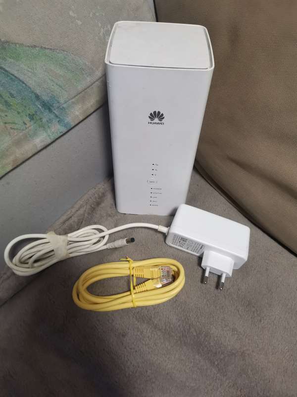 Huawei B618s-65d LTE wifi router