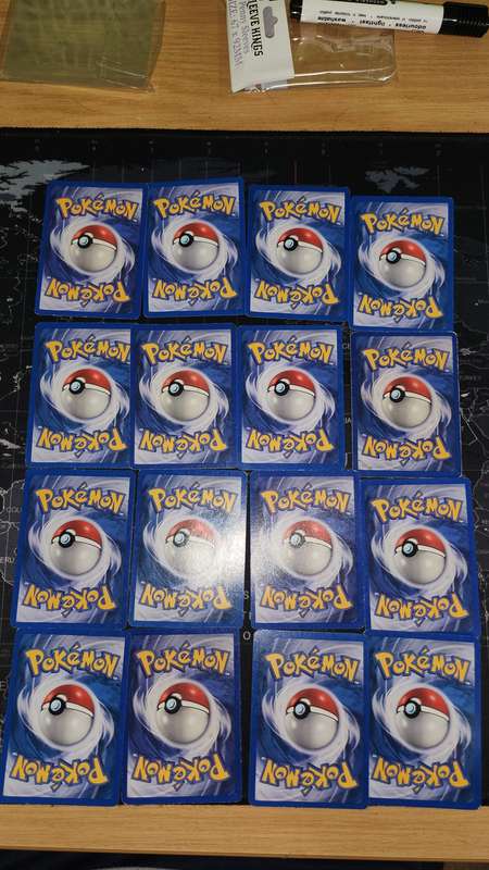 VINTAGE POKEMON CARDS, FOSSIL BUNDLE (1999)