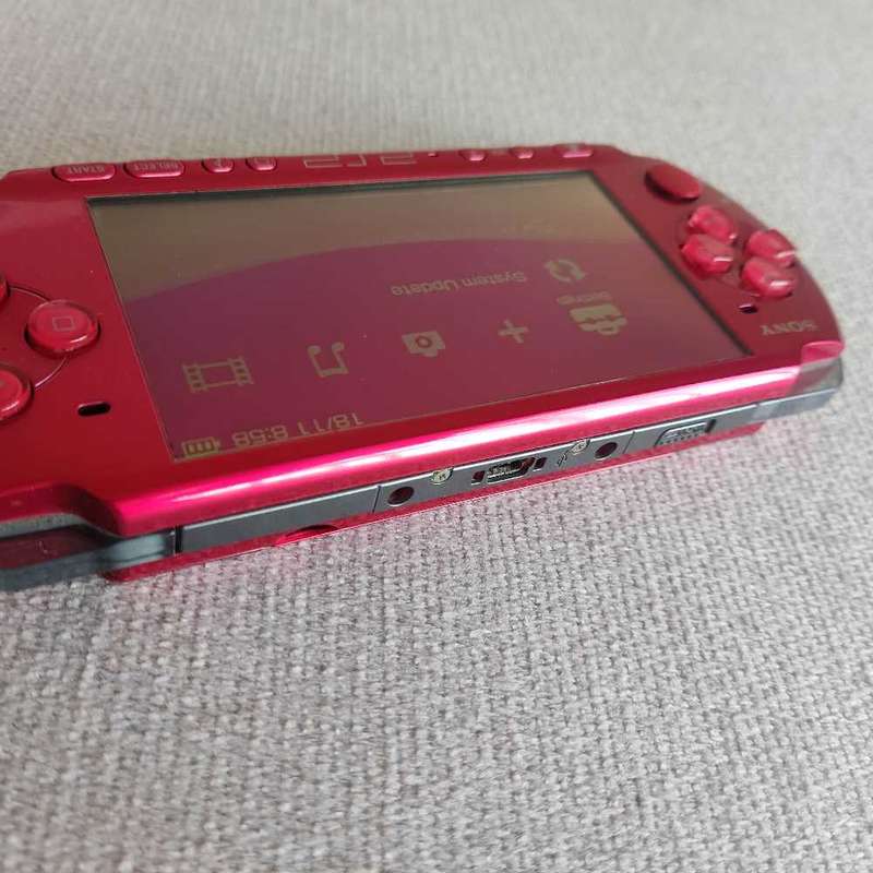 Psp Radiant Red PSP-3004 +Box