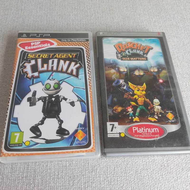 Playstation Portable (Psp) +original charger and games