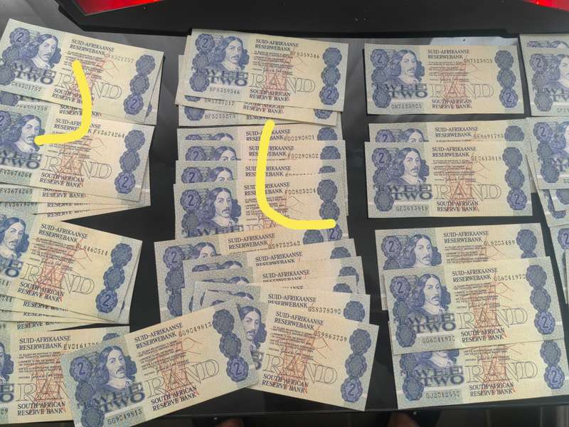 R2 Notes (joblot)