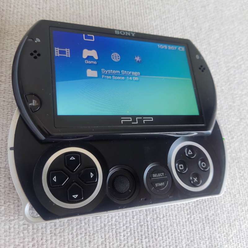 Psp Go Sony PSP -N 1004 Playstation Portable go
