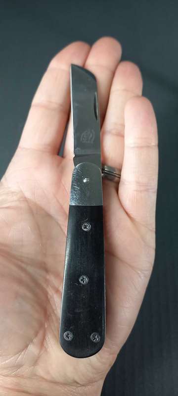 Handmade pocket knife by AT van Heerden