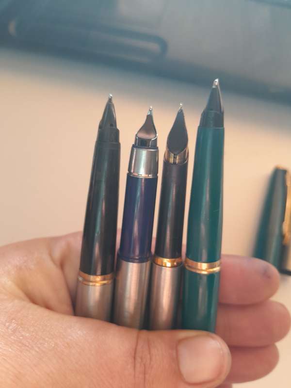 Vintage Parker pen made in England ×4