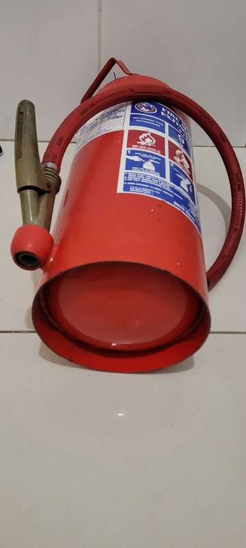 9Kg Solid Brass-Capped Vintage Full Fire Extinguisher   (Next Service 5/2000)