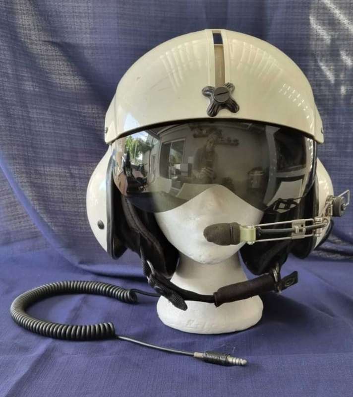 Helicopter pilots flying helmet