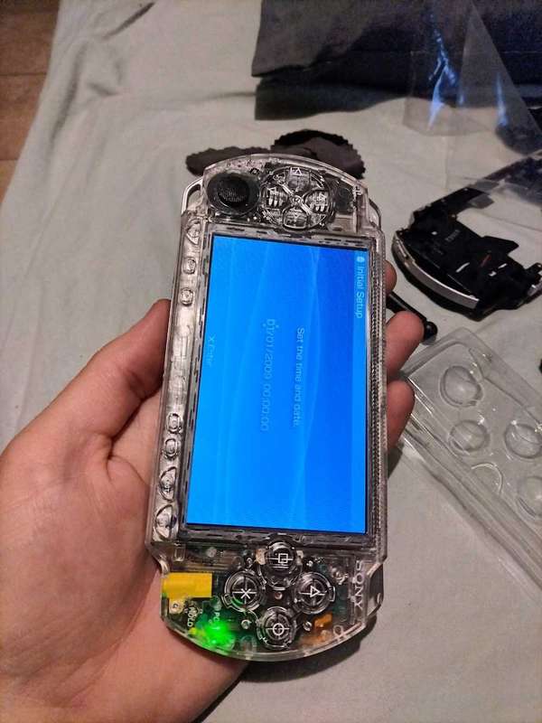 PSP 1000 model JAP 1006 Crystal, new housing!! Fully loaded