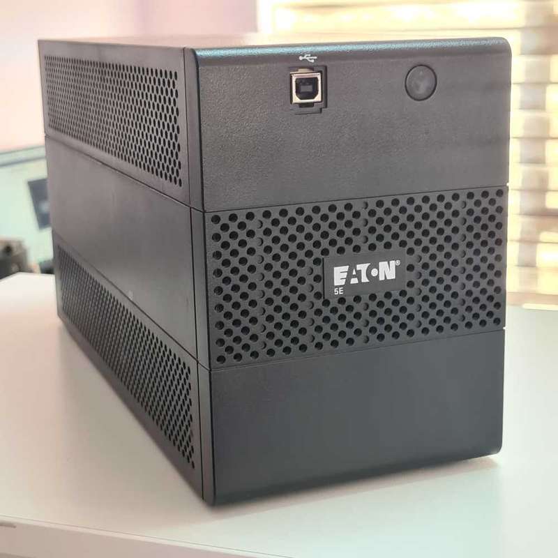 Eaton 5E 2000VA line-interactive UPS (read)