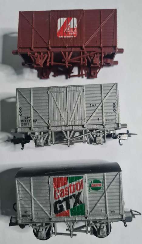 Lima 00 three rolling stock