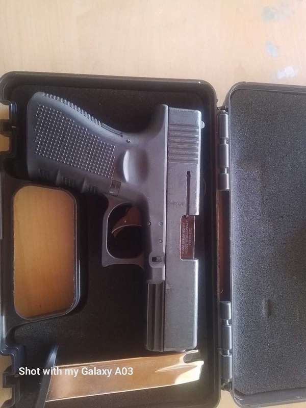 Aksa-14 glock blank gun
