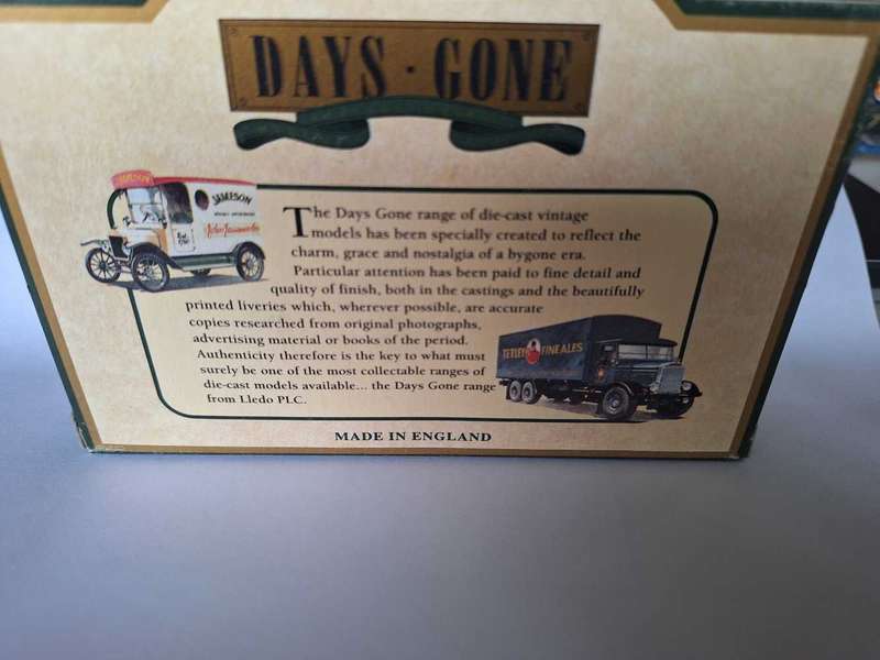 Lledo Days gone vw beetle