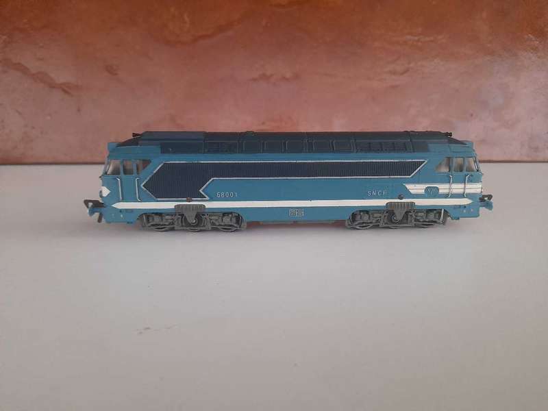 HO FLEISCHMANN - 1386 - DIESEL LOCOMOTIVE 68001 SNCF (METAL)