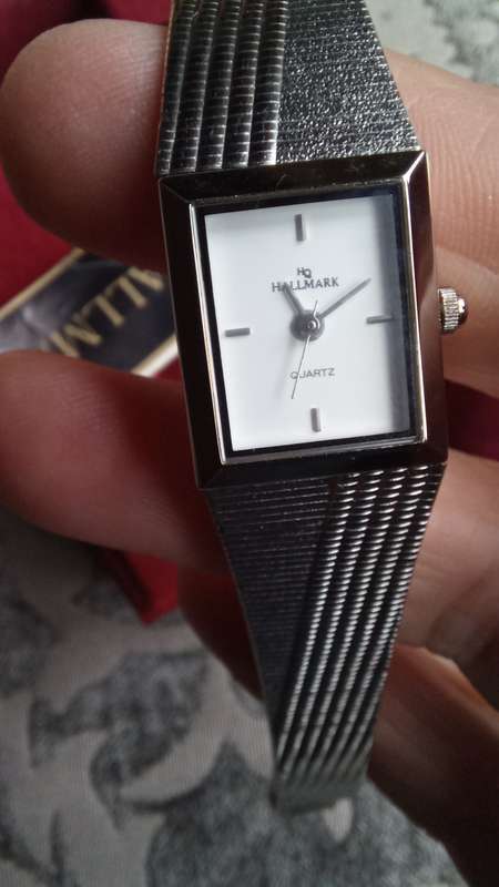WOW!!! LADIES WATCH - STAINLESS STEEL