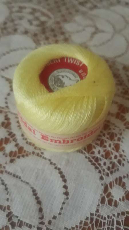 GOLD MEDAL EMBROIDERY THREAD 20M FAST COLOUR  - PALE YELLOW