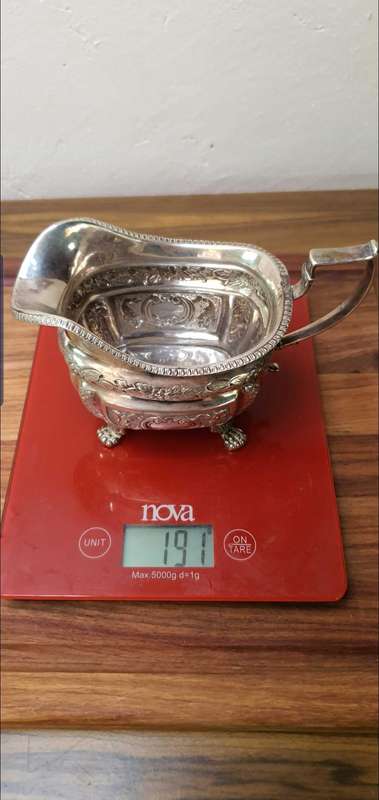 Glascow Silver Hallmarked 1894-1895 Milk jug in excellent condition 191 grams !!