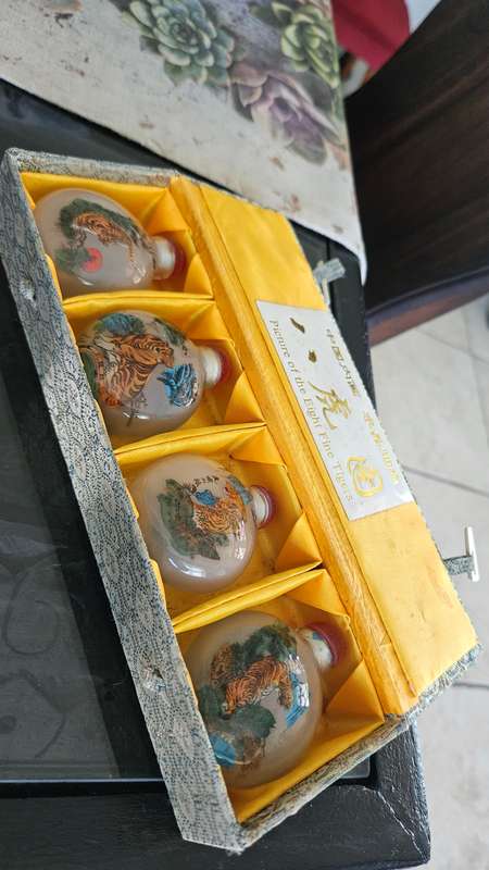 Vintage Chinese tiger painted snuff bottles