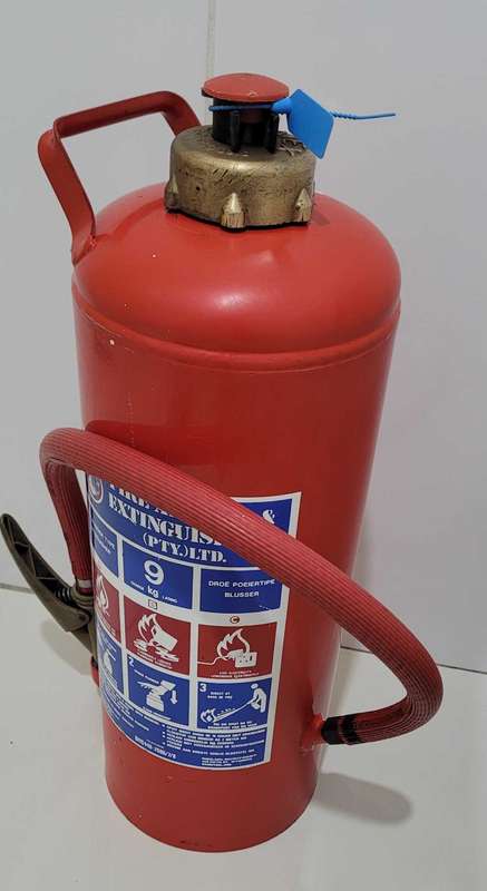 9Kg Solid Brass-Capped Vintage Full Fire Extinguisher   (Next Service 5/2000)