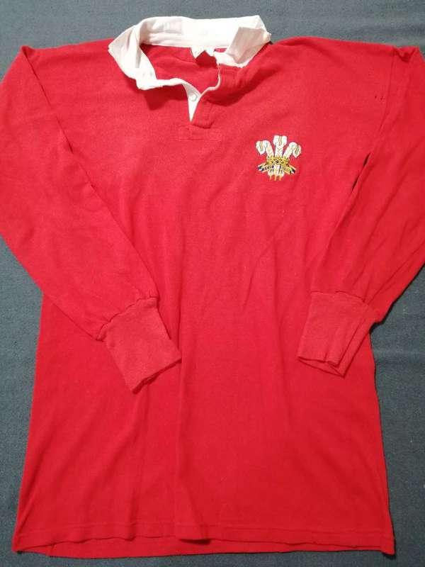 Wales Vintage Players Issue Jersey Size 42