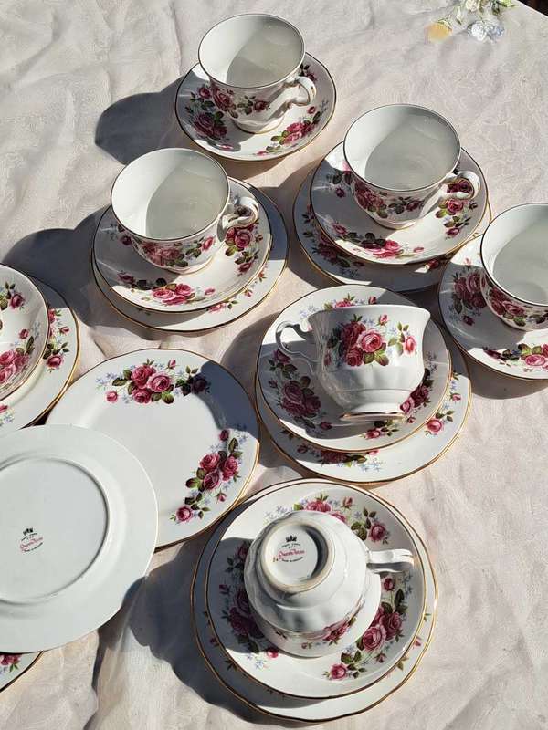 Queen Anne Tea Set