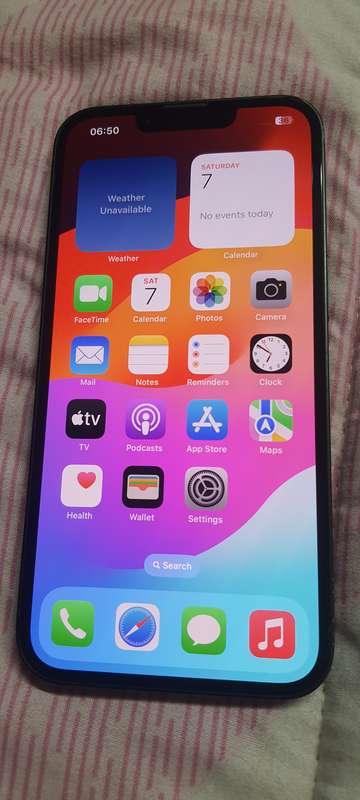 Apple iPhone 13
