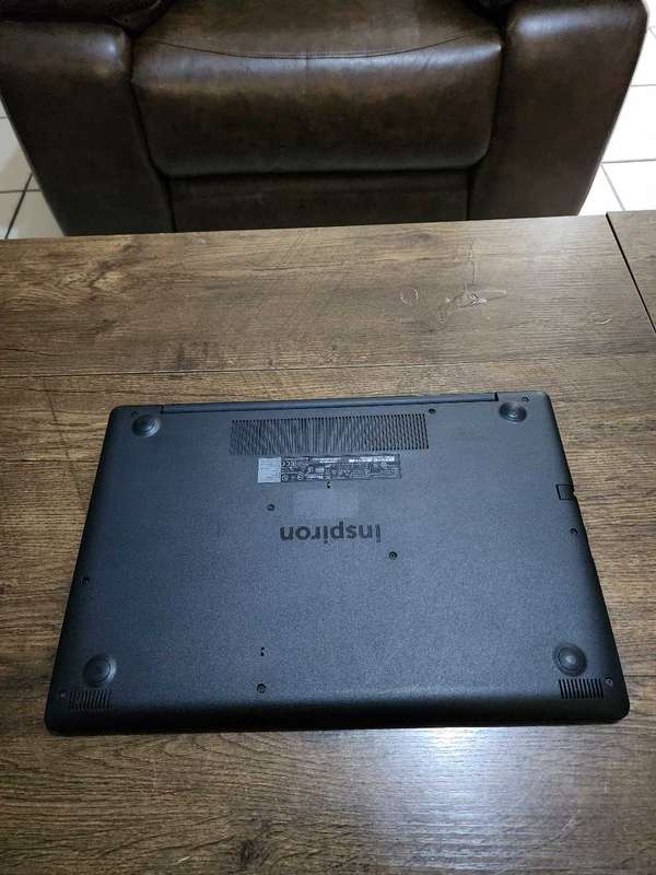 DELL INSPIRON 15 3585 RYZEN 5 LAPTOP FOR SALE, PLEASE READ AD !!!!