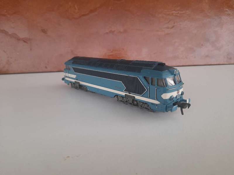 HO FLEISCHMANN - 1386 - DIESEL LOCOMOTIVE 68001 SNCF (METAL)