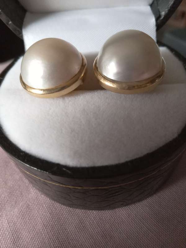 Pair Of 18ct Yellow Gold Mabe Pearl Stud Earrings