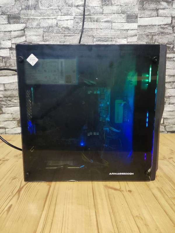 Custom Built i7 4790 PC**AMD RX560 Graphics Card**16GB DDR3 Ram**240GB SSD**1000GB HDD