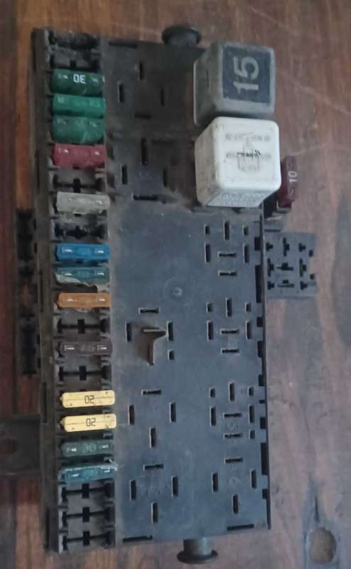 VW GOLF MK1 FUSEBOX
