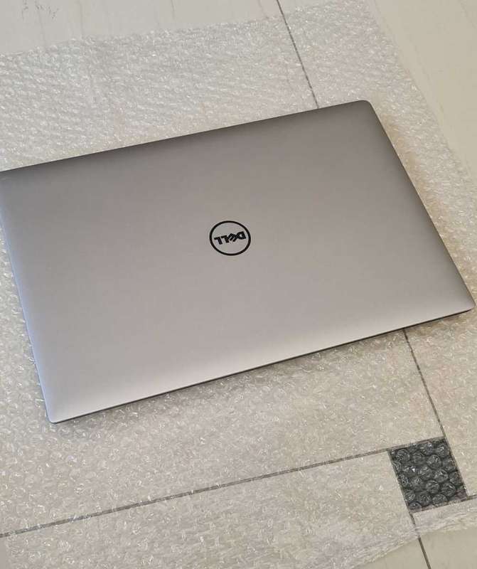 Dell Precision 5520 i7 (7th GEN), 32GB RAM, 512GB NVME SSD