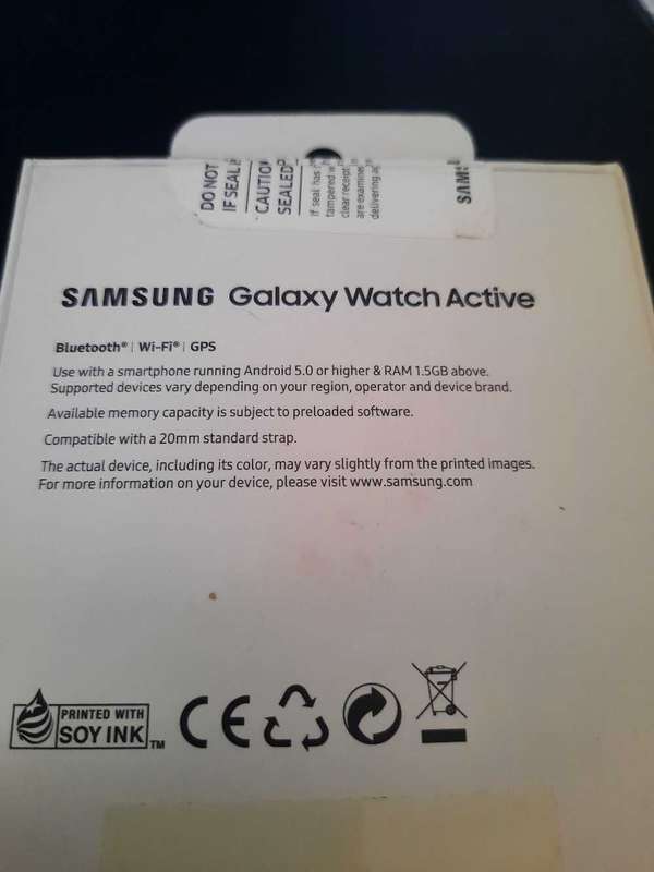 Samsung Galaxy Active Watch in EXCELLENT condition (SM R500)