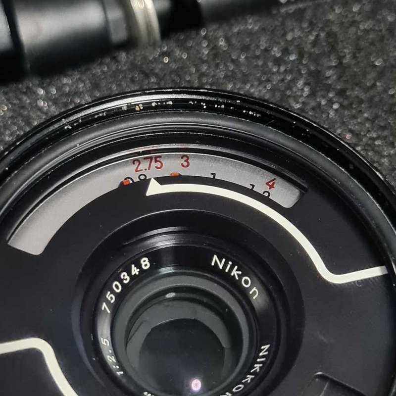 Nikonos V