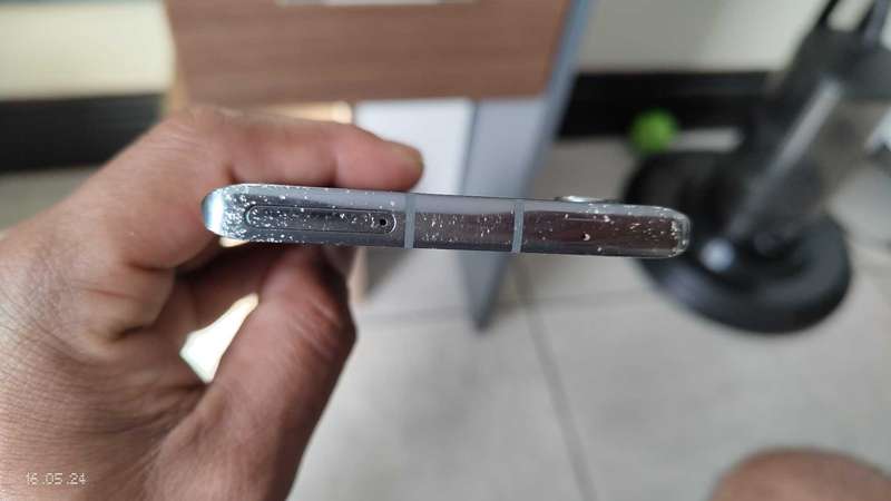 LG velvet 5G 128GB/6GB phone Grey colour Single SIM(Back glass cracked){Pre Owned}