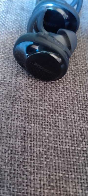 Bose SoundSport Free Wireless Earphones  Black