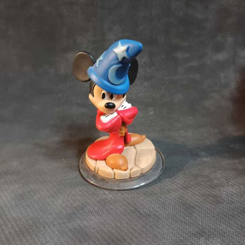 Action figures. INF1000021. Mickey Mouse