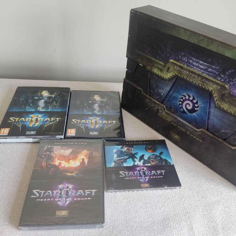 PC Starcraft 2 heart of the Swarm sealed items