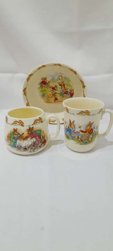 Vintage Royal Doulton Bunnykins set