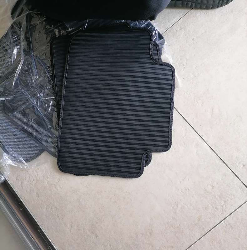 G01 X3 and X4 Rubber Mats
