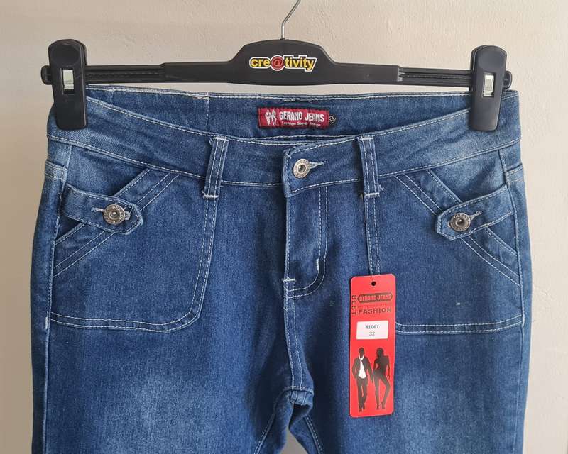 Ladies denim jeans
